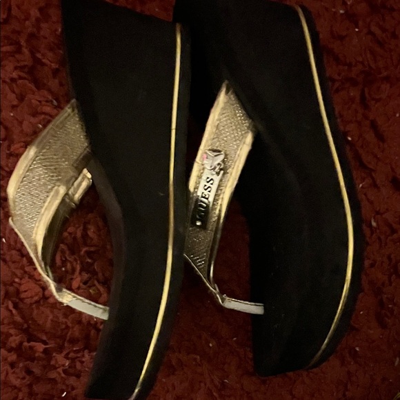 Guess Women's Black and Gold Sandals - Picture 3 of 9
